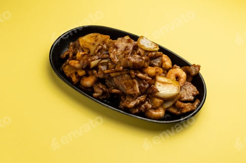 Preview: Grilled veal with shrimps typical chinese food