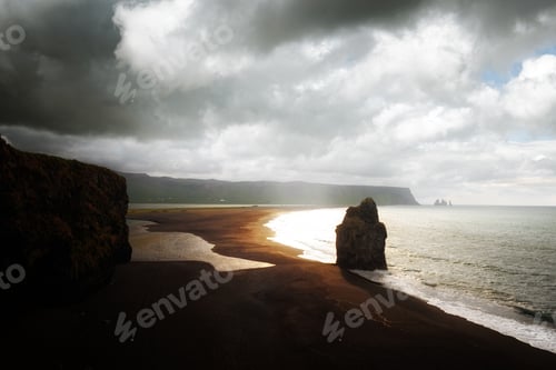 Preview: Incredible view of the Black beach