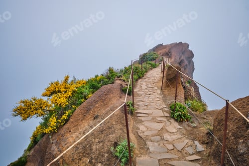 Preview: The hiking trail between Pico de Arieiro and Pico Ruivo in clouds, Madeira, Portugal