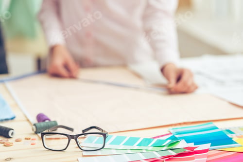 Preview: Beautiful young designer