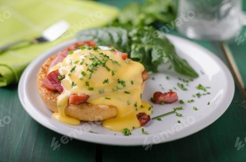 Preview: Egg benedict delish food, crispy bacon