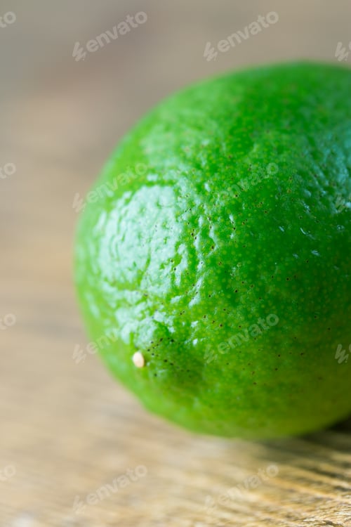 Preview: Fresh lime fruit