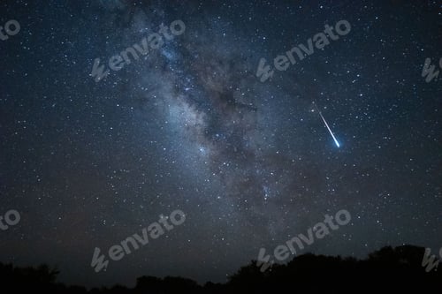 Preview: Lyrid meteor shower over the New Mexico sky.