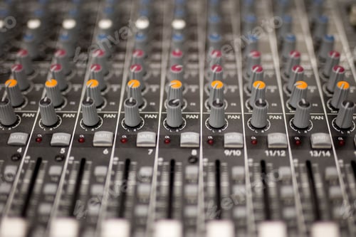 Preview: Mixing console