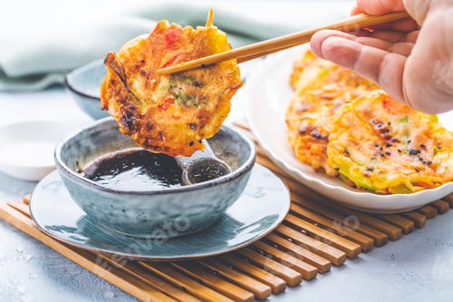 Preview: Korean vegetable pancakes with dipping sauce, Korean pizza - Asian food style