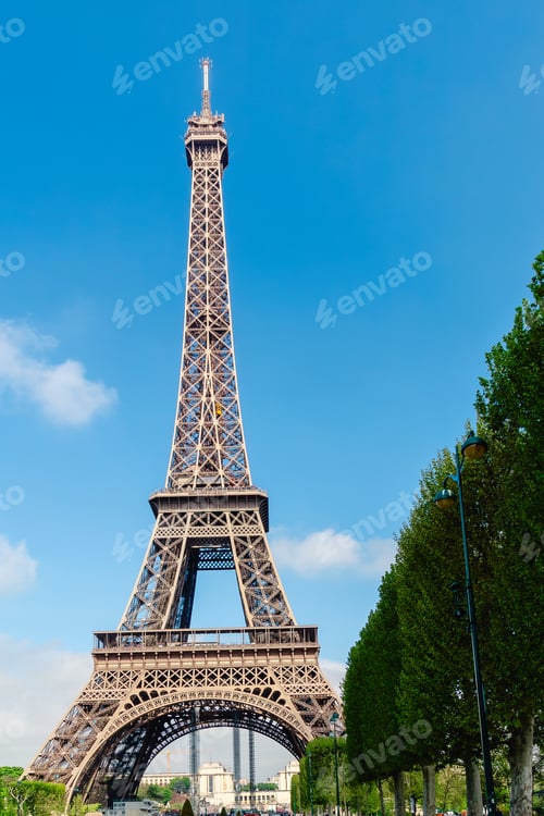 Preview: Eiffel Tower in Paris, France