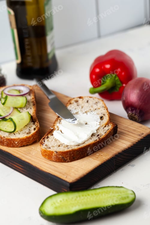 Preview: Sandwich making