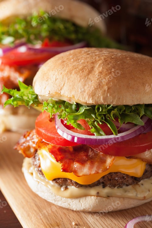 Preview: bacon cheese burger with beef patty, tomato, onion