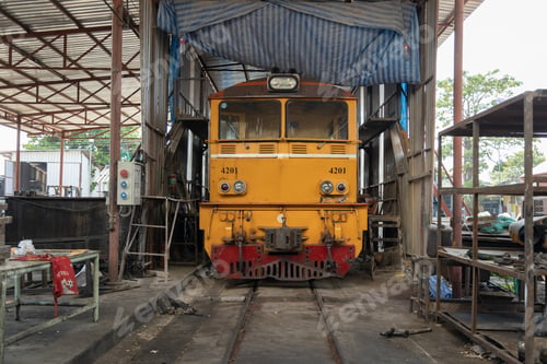 Preview: The train's diesel engine, railway