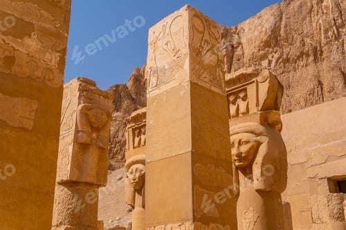Preview: Historical sculptures on the pillars of the Hatshepsut Funerary Temple in Luxor