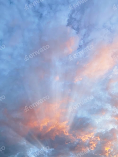 Preview: Cloudy sky with sun rays