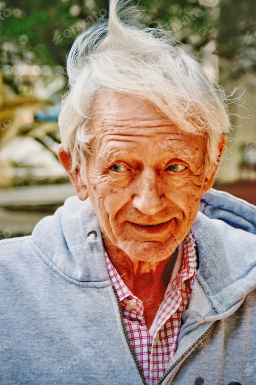 Preview: Elderly man smiling