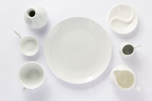 Preview: empty plate on white background
