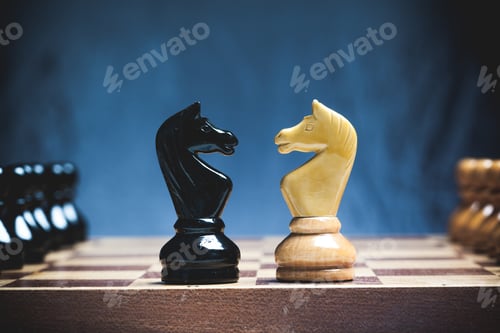 Preview: Chess board with figures
