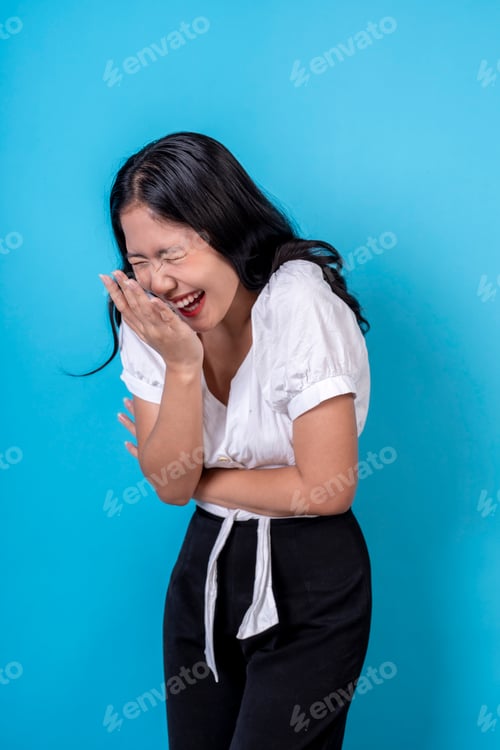 Preview: Women are doing various poses on a blue background.