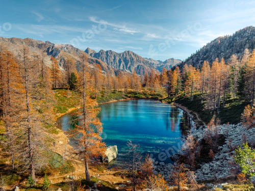 Preview: Serene Alpine Lake in Autumn