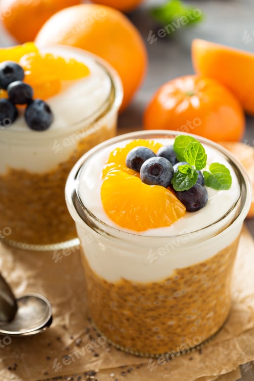 Preview: Orange chia pudding with coconut yogurt