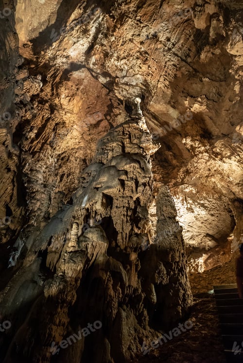 Preview: Stalactite and stalagmite