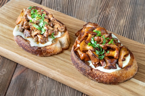 Preview: Sandwiches with fried chanterelles