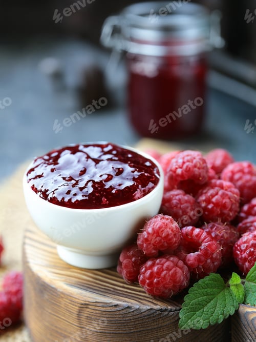 Preview: raspberry jam with fresh berries