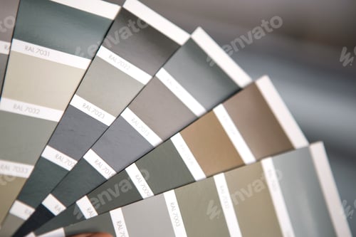 Preview: Selection of the paint color for decorative home repairs to the palette with layouts of the RAL. A f
