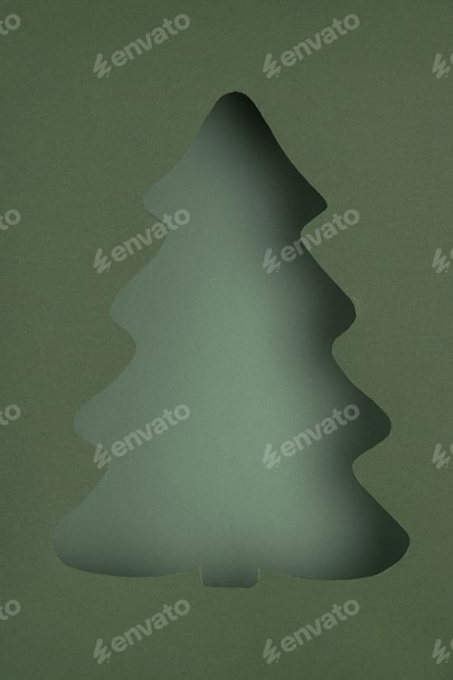 Preview: Stylized Christmas Tree Cutout on Layered Green Paper