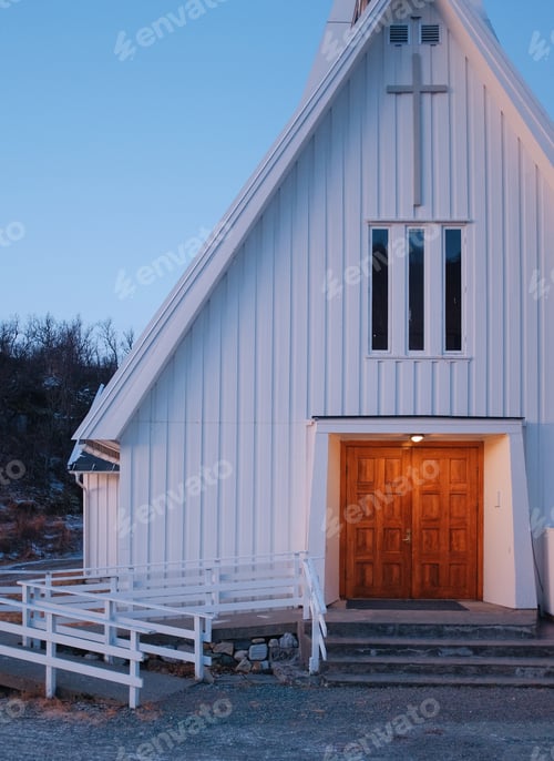 Preview: entrance to a small protestant church/chapel