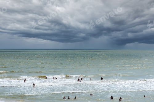 Preview: Sea beach before the storm