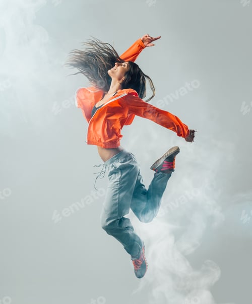 Preview: Modern dancer jumping