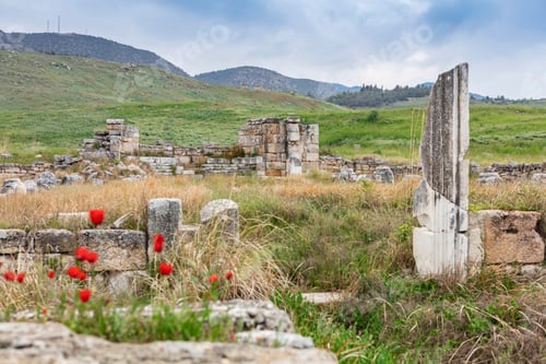 Preview: Ruins of the Roman theater in Hierapolis