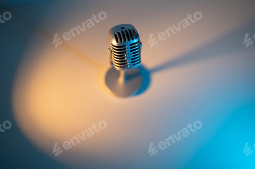 Preview: Retro microphone