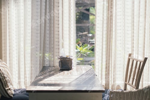 Preview: Dining table
