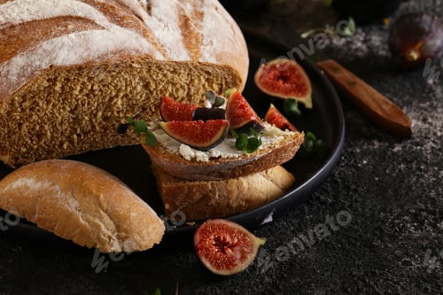 Preview: Sandwich with Cheese and Figs
