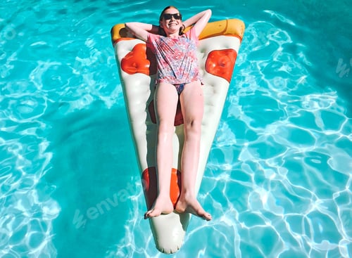 Preview: People at the pool