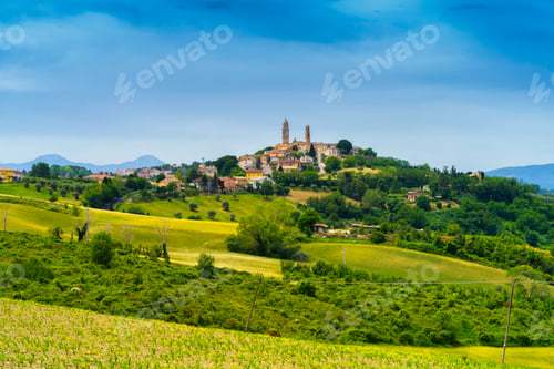 Preview: Rural landscape along the road from Fano to Mondavio, Marche