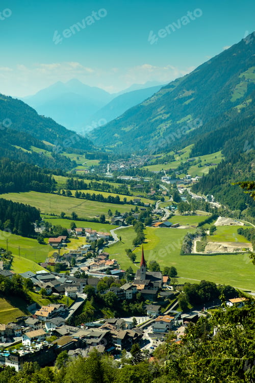 Preview: Scenic view of St. Leonhard in Passeier. South Tyrol, northern Italy.