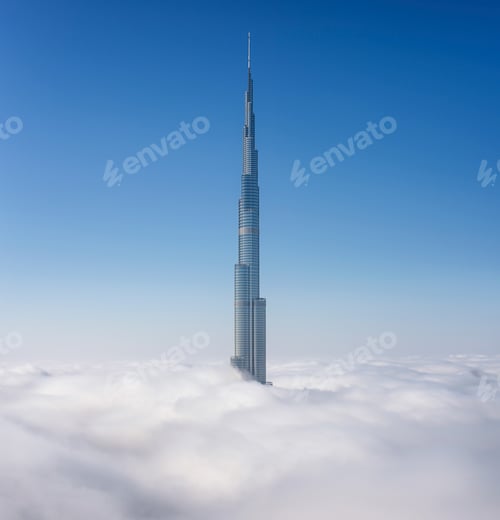 Preview: View of the Burj Khalifa skyscraper above the clouds in Dubai, United Arab Emirates.