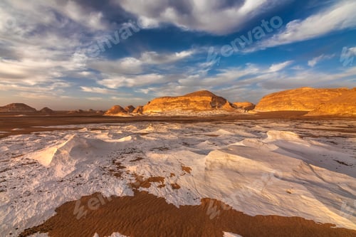 Preview: Chalk rocks in the White Desert at sunset. Egypt, Baharia