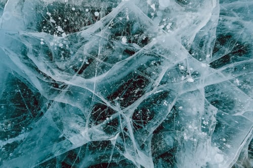 Preview: Cracks and bubbles in the ice of Lake Baikal