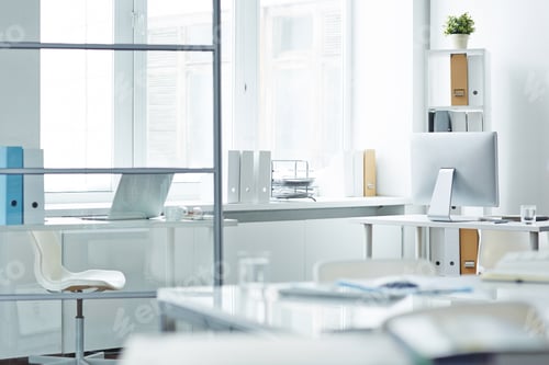 Preview: Empty office