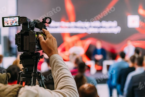 Preview: Cameras at an IT Seminar