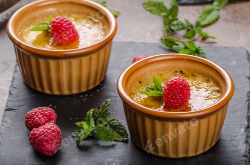 Preview: Delicious creme brulee