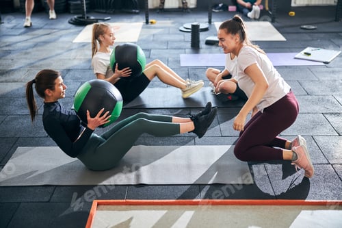 Preview: Staying active and sporty is easier together with friends