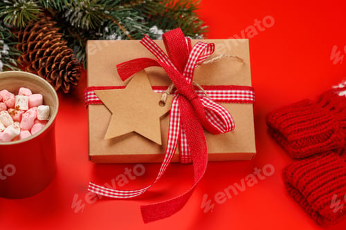 Preview: Festive Holiday Gift with Cozy Winter Accessories