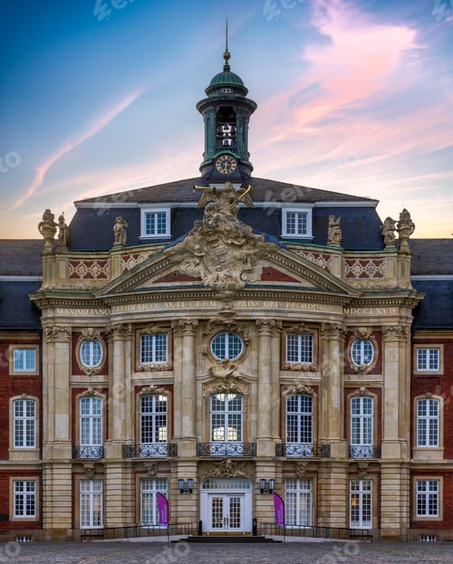 Preview: Beautiful Town Hall of Muenster in NRW Germany.