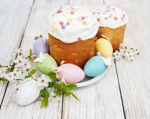 Preview: Easter bread and eggs