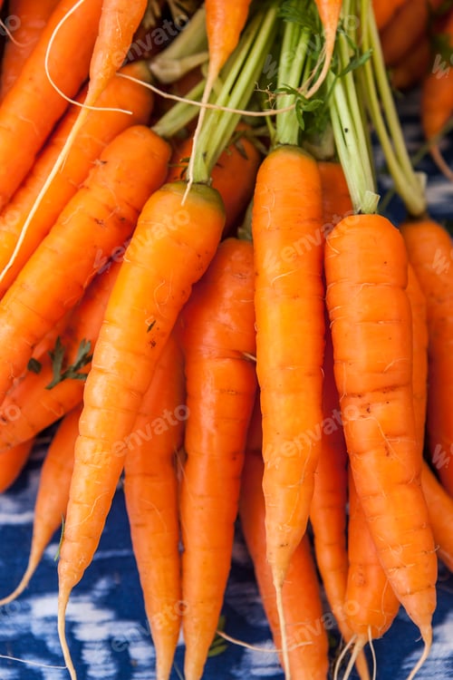 Preview: Close up of fresh carrots.