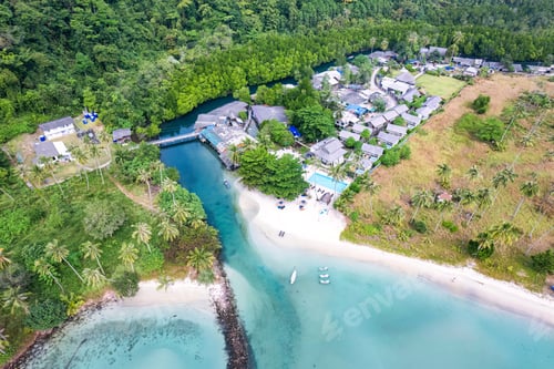 Preview: Beautiful tropical resort on the beach by mangrove forest in turquioise sea at Koh Kood Island