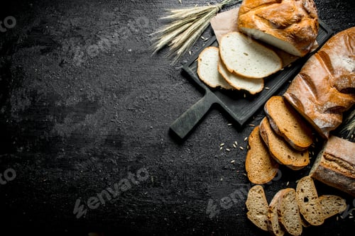 Preview: Pieces of different types of bread.