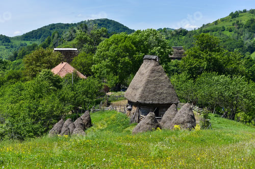 Preview: Green countryside landscape in the mountains